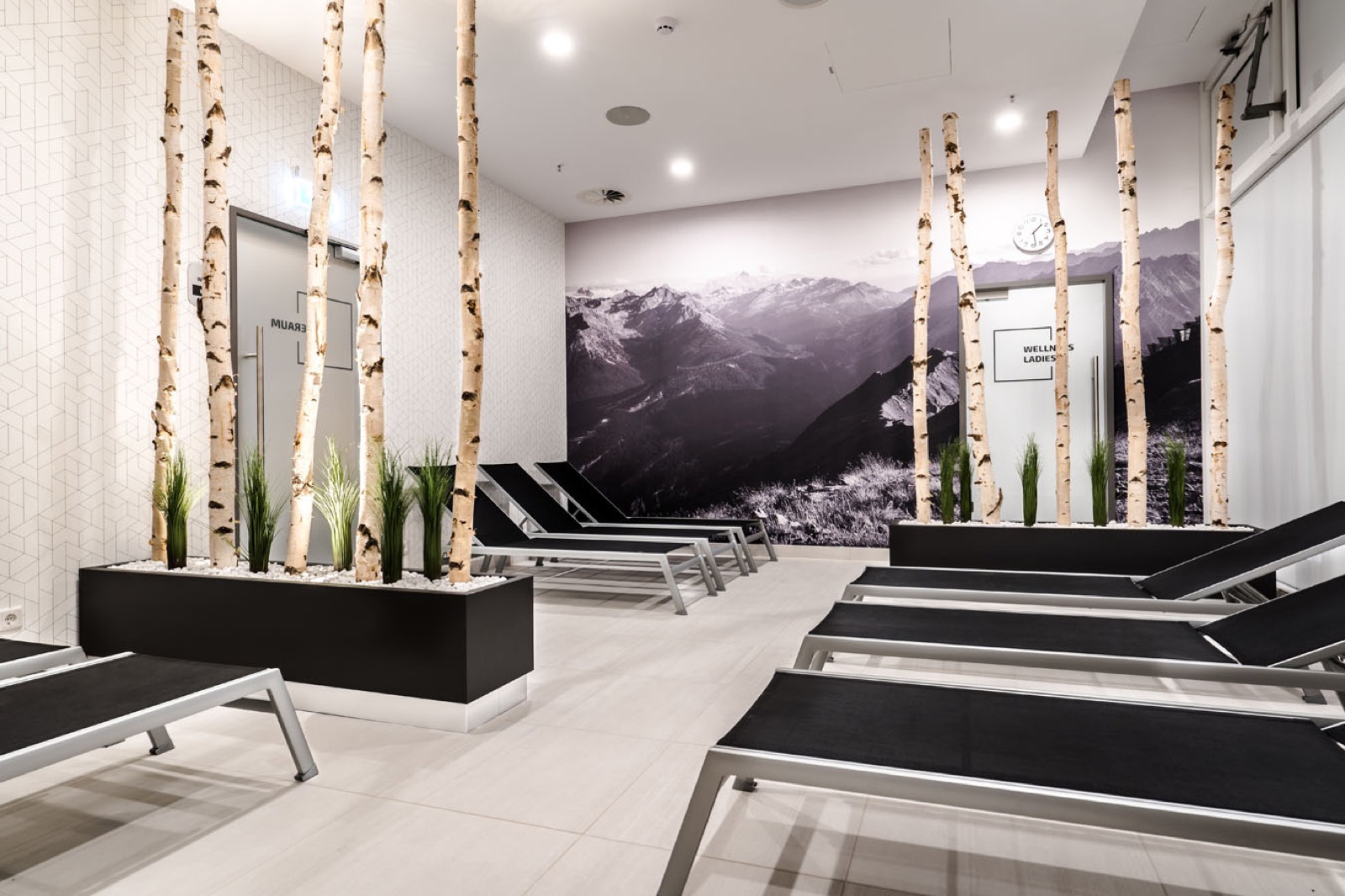 Solarium — Ergoline Bräune bei CrunchFit